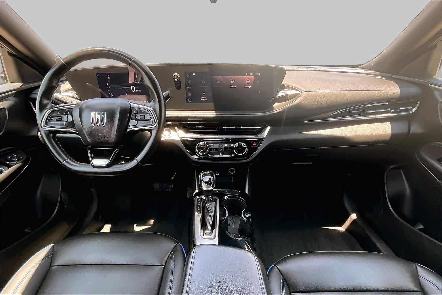 Used 2025 Buick Envista Sport Touring w/ Experience Buick Package FWD image 16