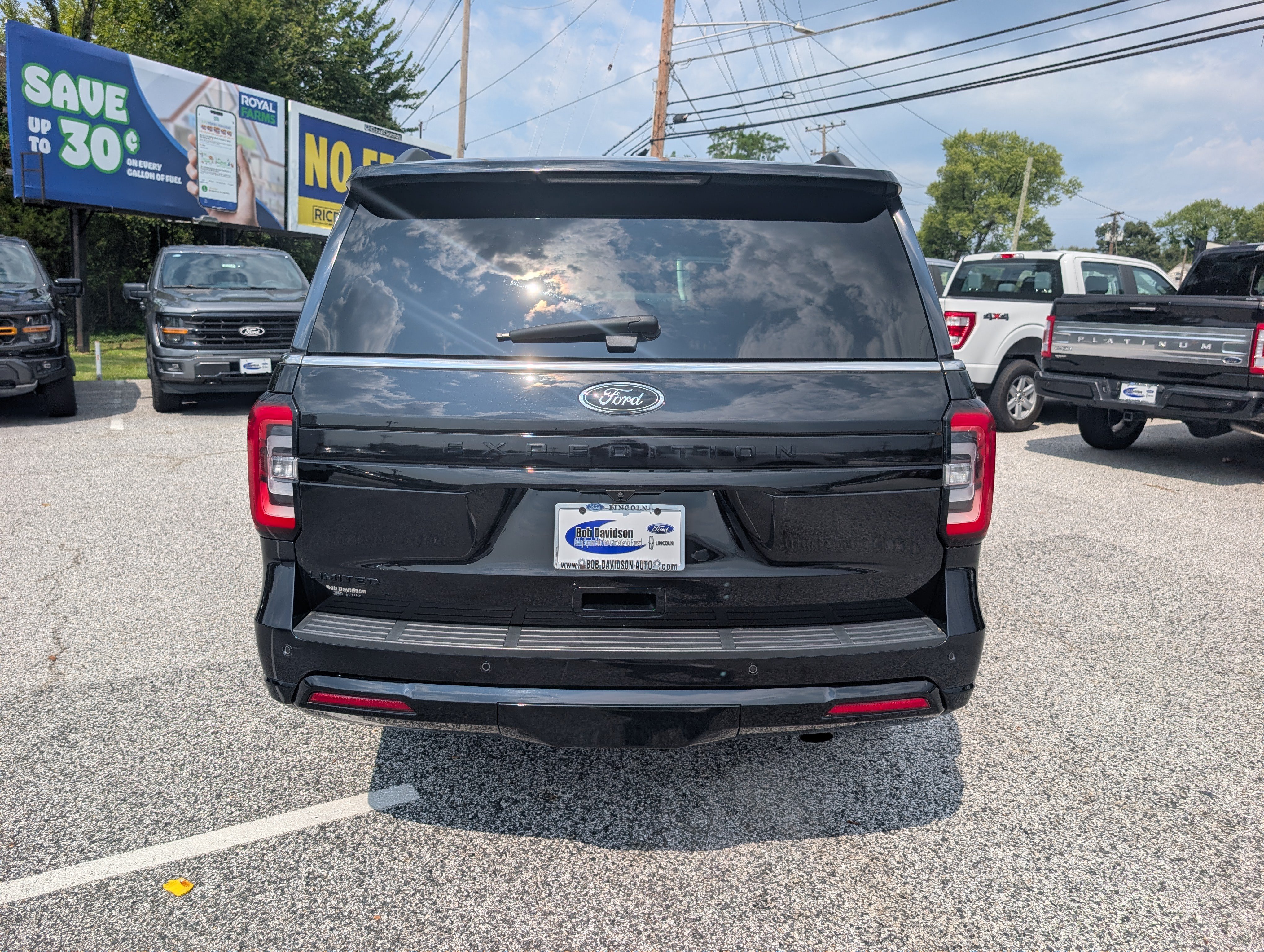 Certified 2023 Ford Expedition Limited AWD/4WD image 6