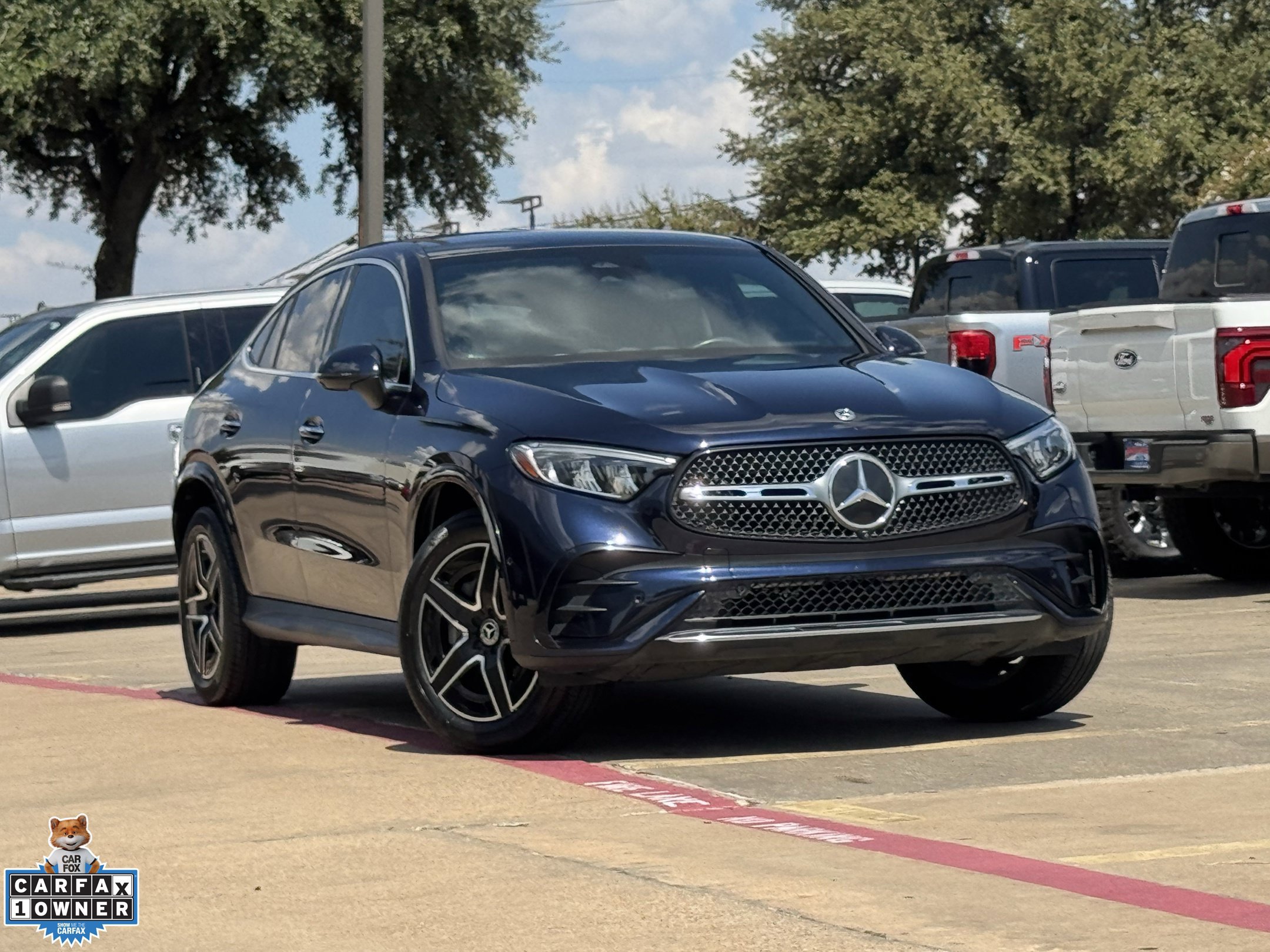 Used 2024 Mercedes-Benz GLC 300 4MATIC image 2