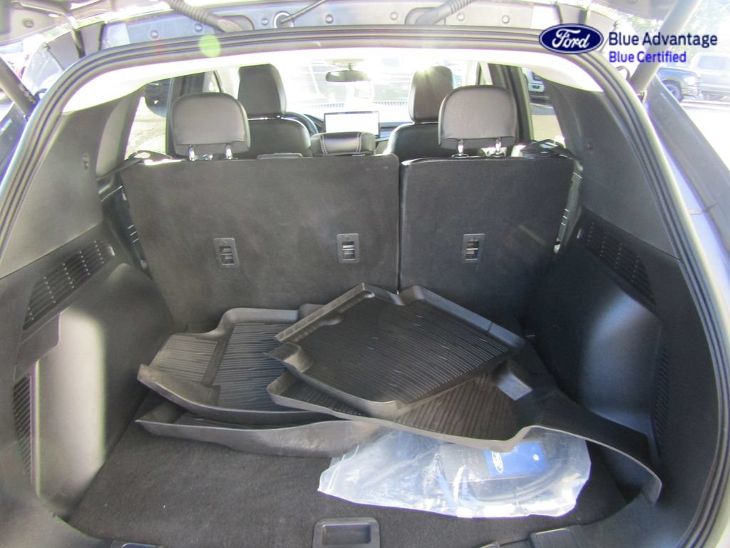 Certified 2026 Ford Escape SE w/ Class II Trailer Tow Package FWD image 10