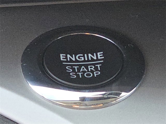 Certified 2022 Ford Explorer XLT w/ Equipment Group 202A image 24