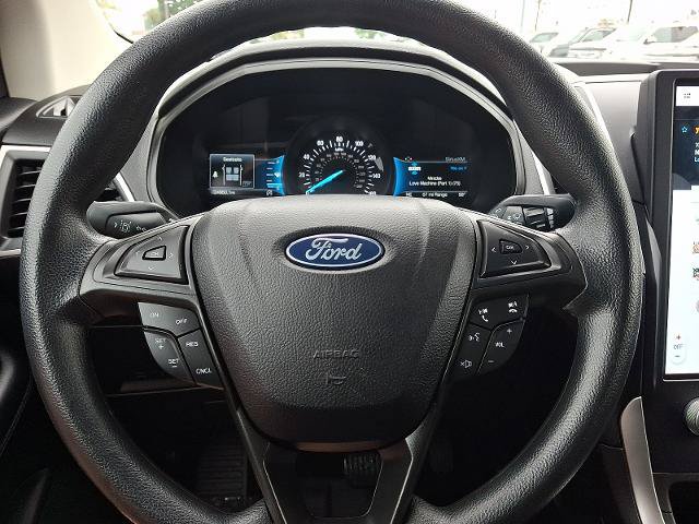 Certified 2023 Ford Edge SE w/ Black Appearance Package AWD/4WD image 18