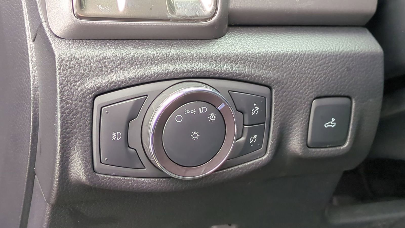 Certified 2019 Ford Ranger XLT w/ Equipment Group 301A Mid image 19