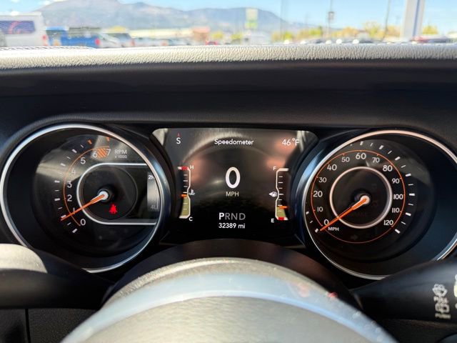 Used 2020 Jeep Wrangler Unlimited Sahara AWD/4WD image 24