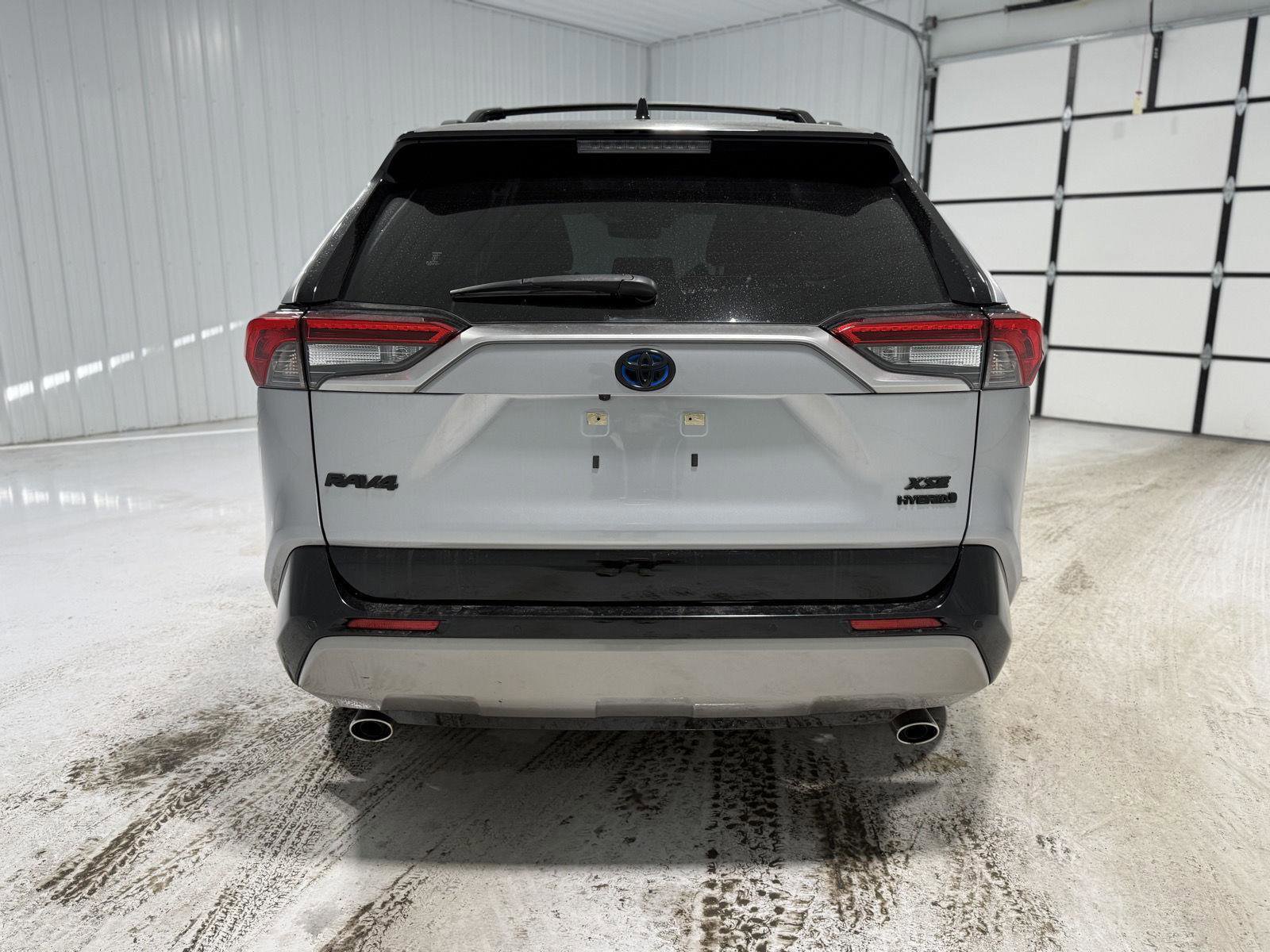 Used 2022 Toyota RAV4 XSE image 4