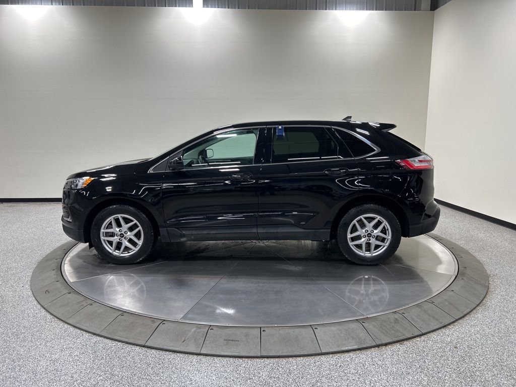 Certified 2024 Ford Edge SEL w/ Convenience Package AWD/4WD image 10