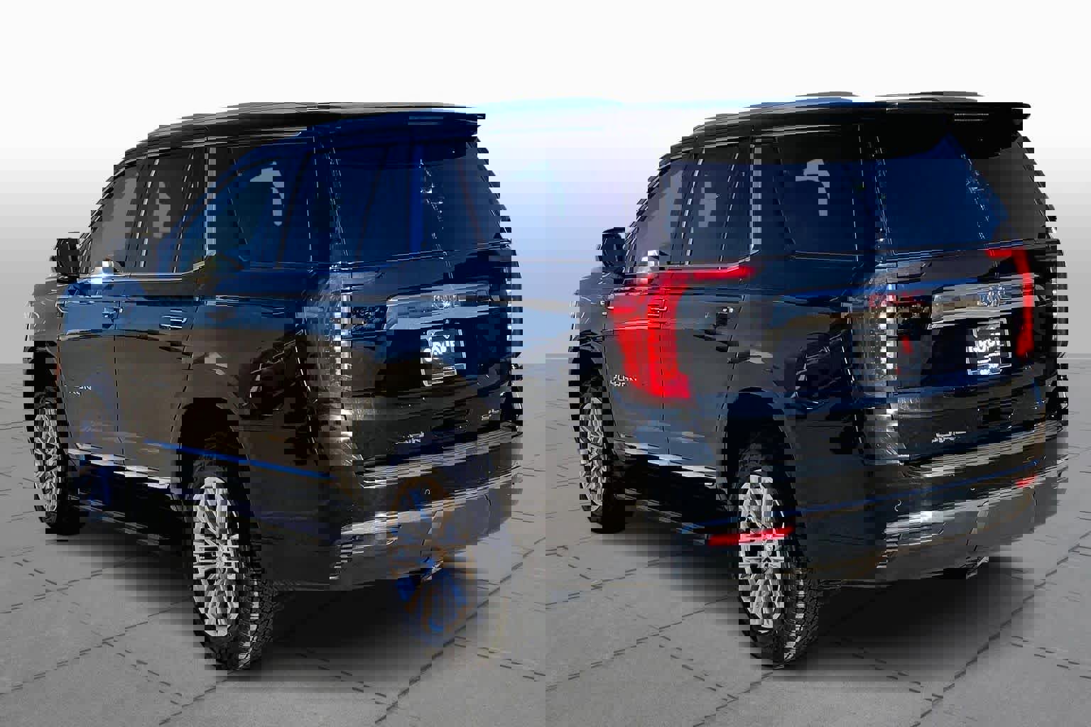 Used 2023 GMC Yukon SLT image 4