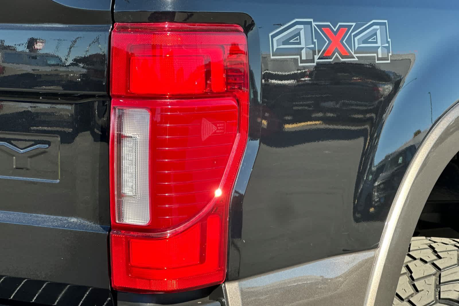Certified 2022 Ford F350 King Ranch w/ King Ranch Ultimate Package AWD/4WD image 27