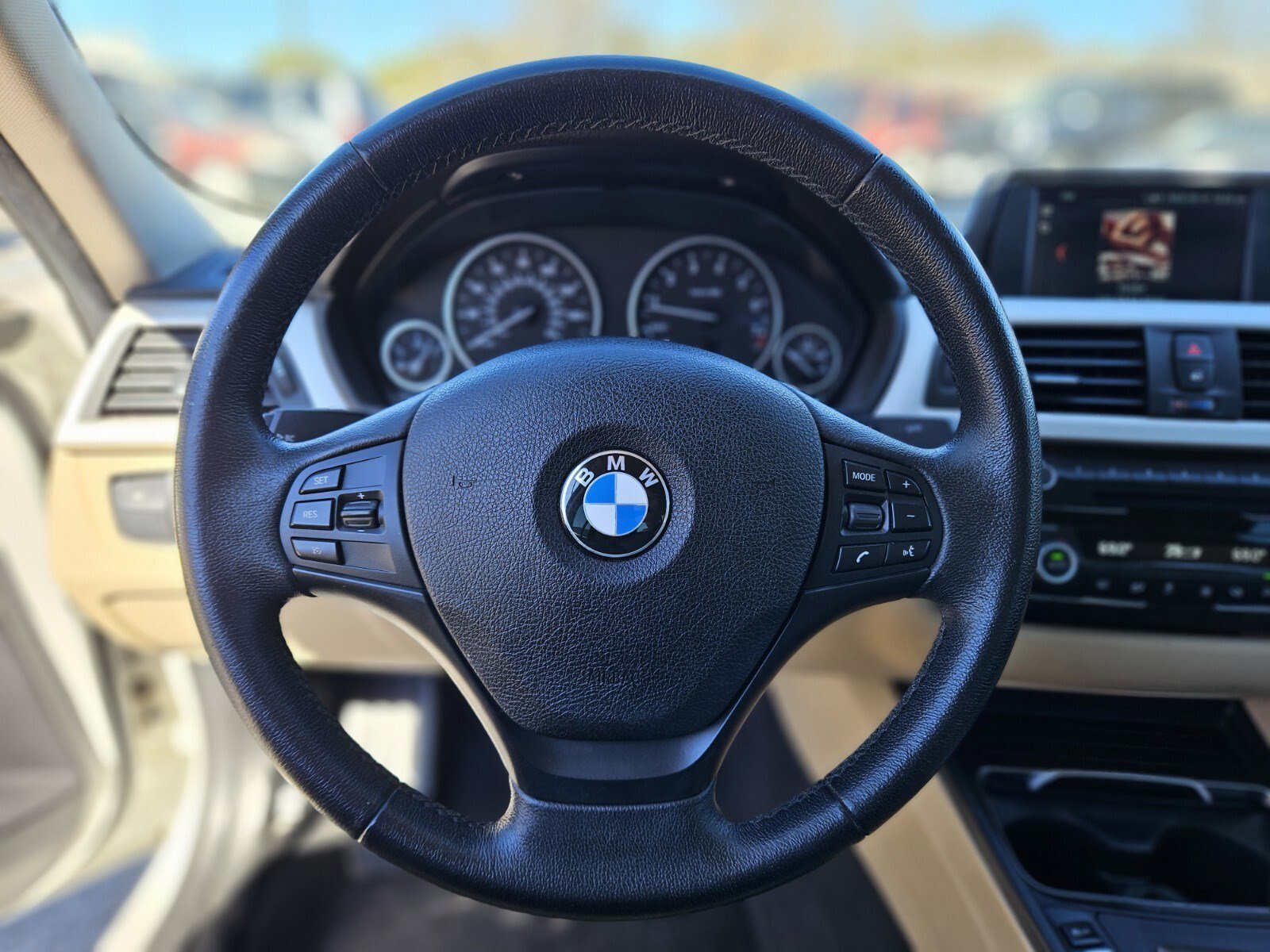 Used 2018 BMW 320i Sedan image 26