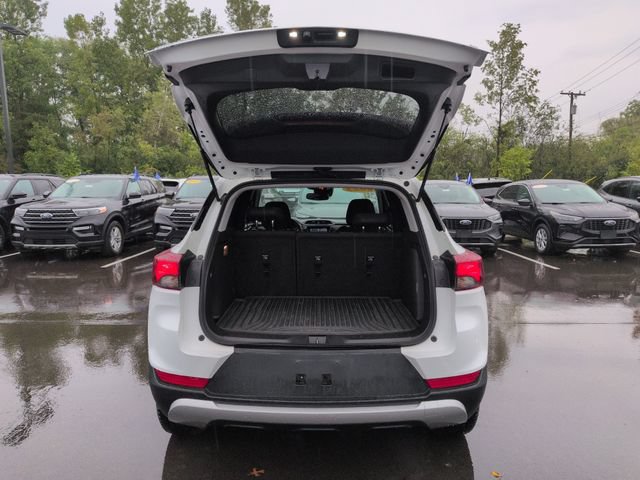 Used 2023 Chevrolet TrailBlazer LT w/ Convenience Package AWD/4WD image 18