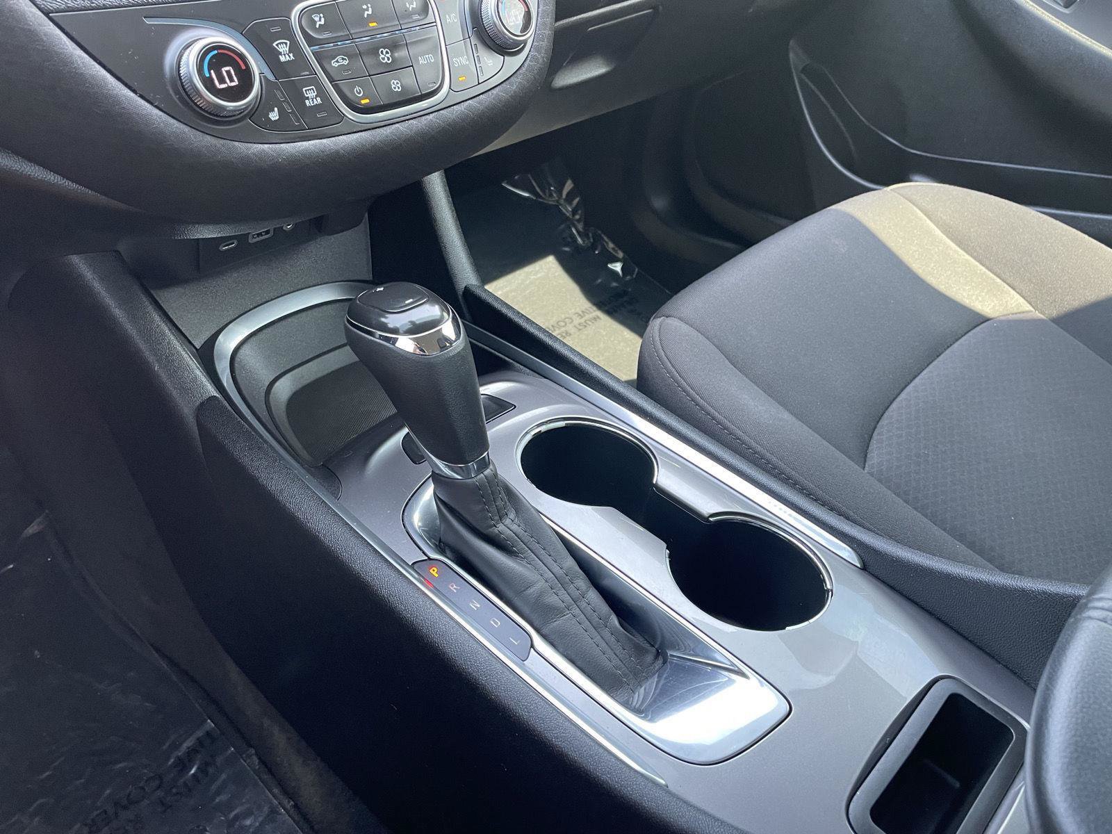Used 2019 Chevrolet Malibu LT FWD image 29