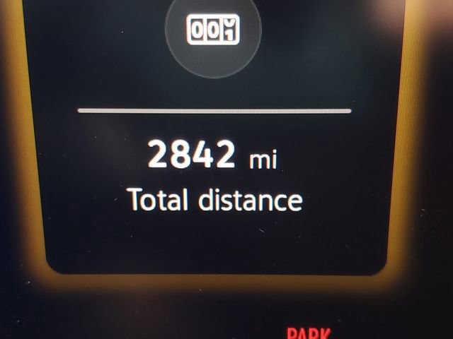 Used 2025 Volkswagen Tiguan SEL R-Line image 26