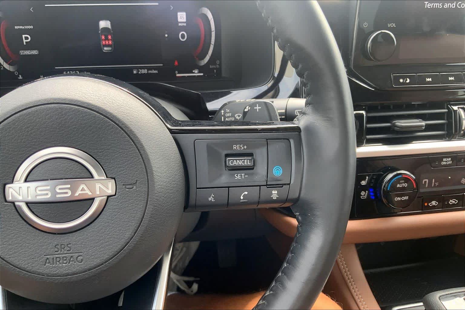 Used 2022 Nissan Pathfinder Platinum w/ Cargo Package FWD image 25