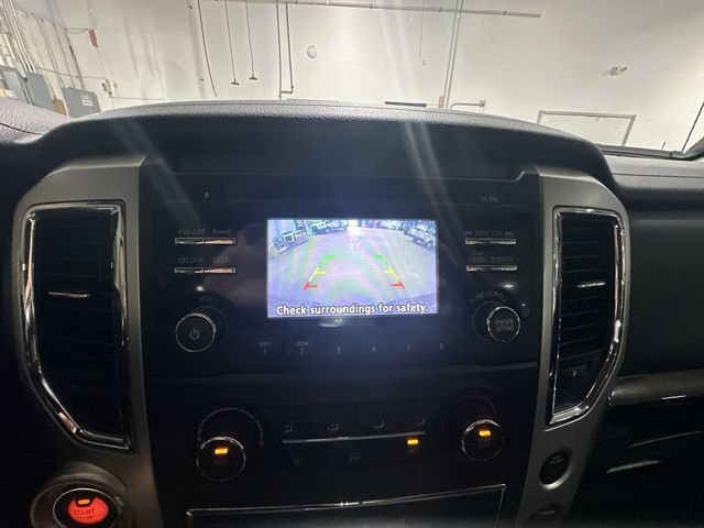 Used 2018 Nissan Titan SV AWD/4WD image 29
