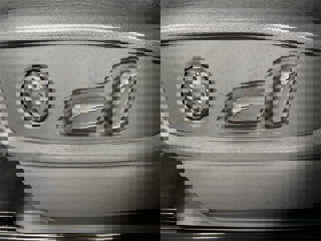 Used 2024 Audi Q5 e Premium w/ Convenience Package image 4