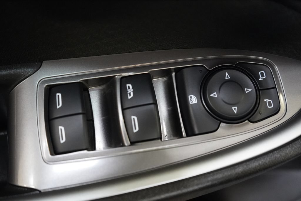 Used 2025 Chevrolet Malibu LT FWD image 30