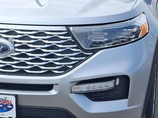 Certified 2022 Ford Explorer Platinum w/ Equipment Group 601A image 9