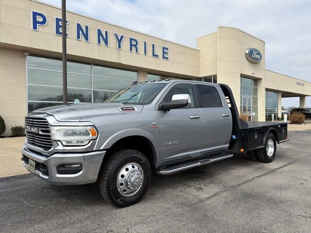 Used 2022 RAM 3500 Laramie image 2