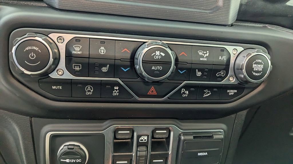 Used 2021 Jeep Wrangler Unlimited Sport image 26