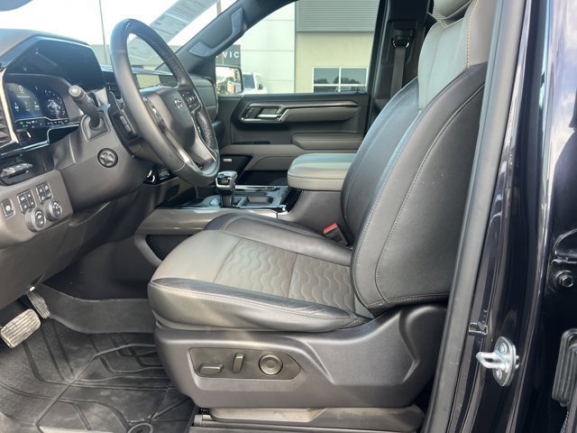 Used 2024 Chevrolet Silverado 1500 ZR2 w/ Technology Package AWD/4WD image 10