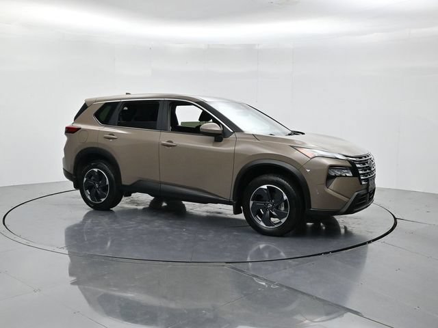 Used 2025 Nissan Rogue SV FWD image 3