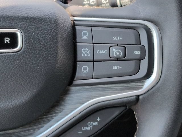 Used 2024 Jeep Wagoneer Series II w/ Flexible Seating Group RWD image 33