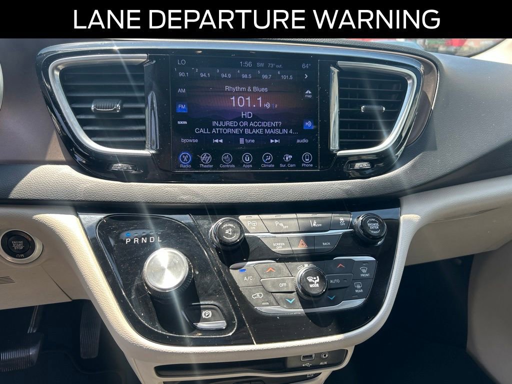 Used 2017 Chrysler Pacifica Touring-L Plus w/ Advanced Safetytec Group FWD image 17