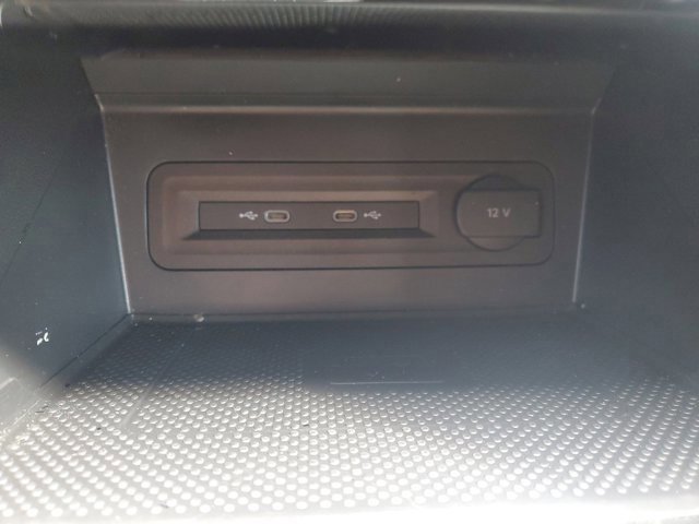 Used 2023 Volkswagen Atlas Cross Sport SEL image 31