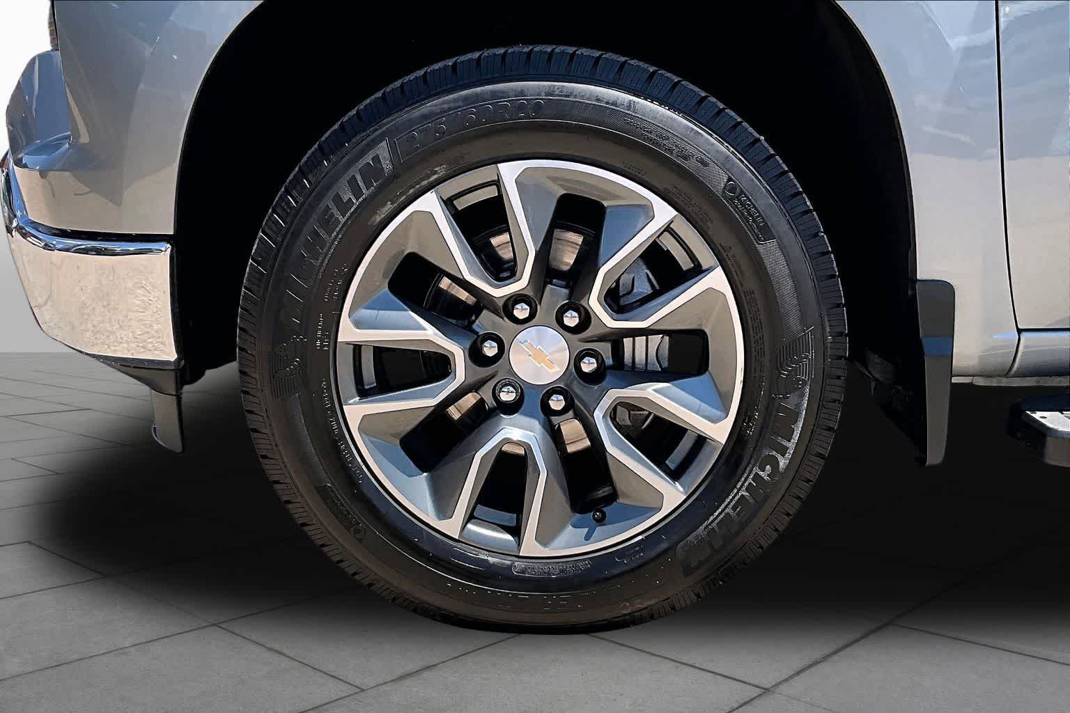 Used 2024 Chevrolet Silverado 1500 LT w/ Protection Package RWD image 11