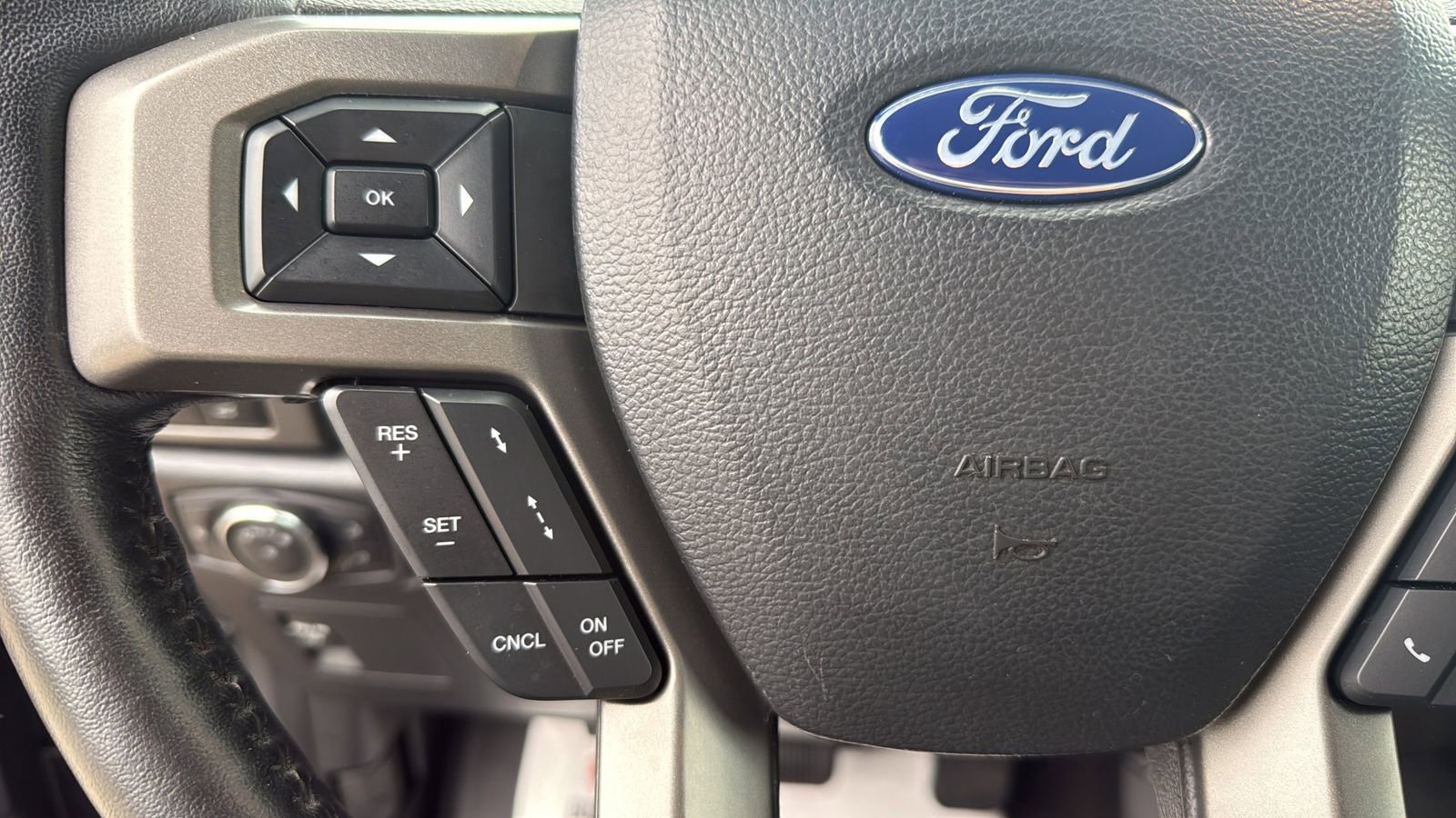 Certified 2021 Ford Expedition XLT RWD image 15