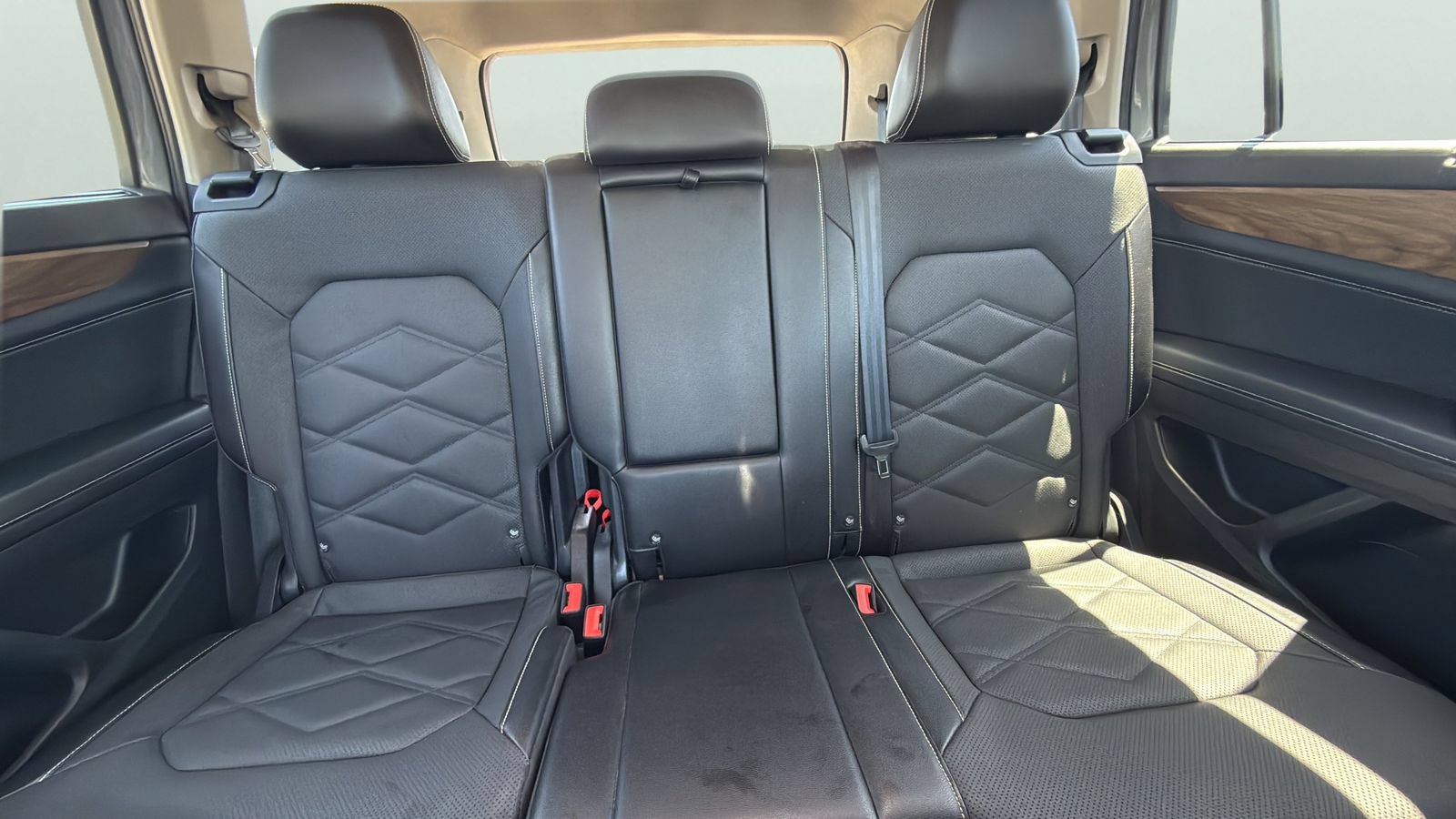Used 2024 Volkswagen Atlas SE FWD image 26