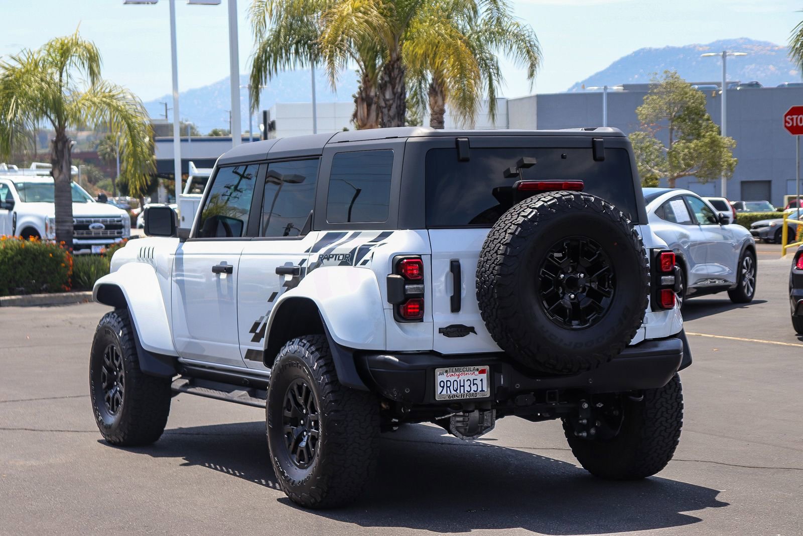 Certified 2024 Ford Bronco Raptor w/ Interior Carbon Fiber Pack 6 AWD/4WD image 6
