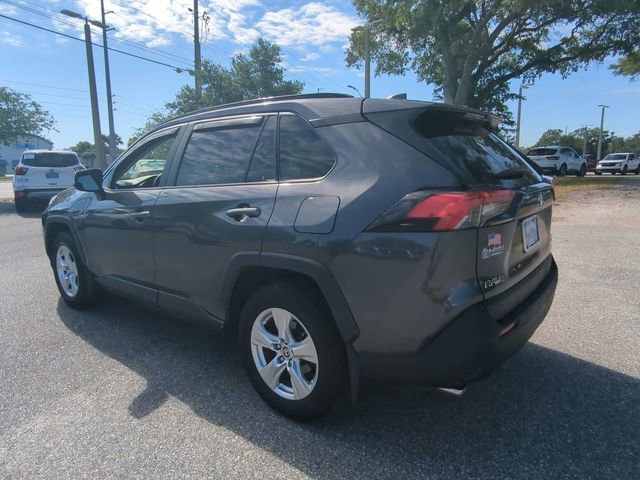 Used 2020 Toyota RAV4 XLE w/ XLE Grade Weather Package AWD/4WD image 7