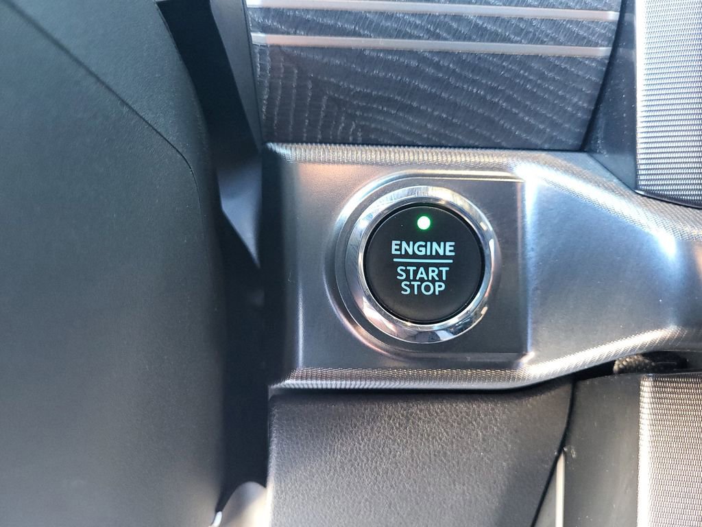 Certified 2022 Ford F150 Platinum w/ Equipment Group 701A High image 25