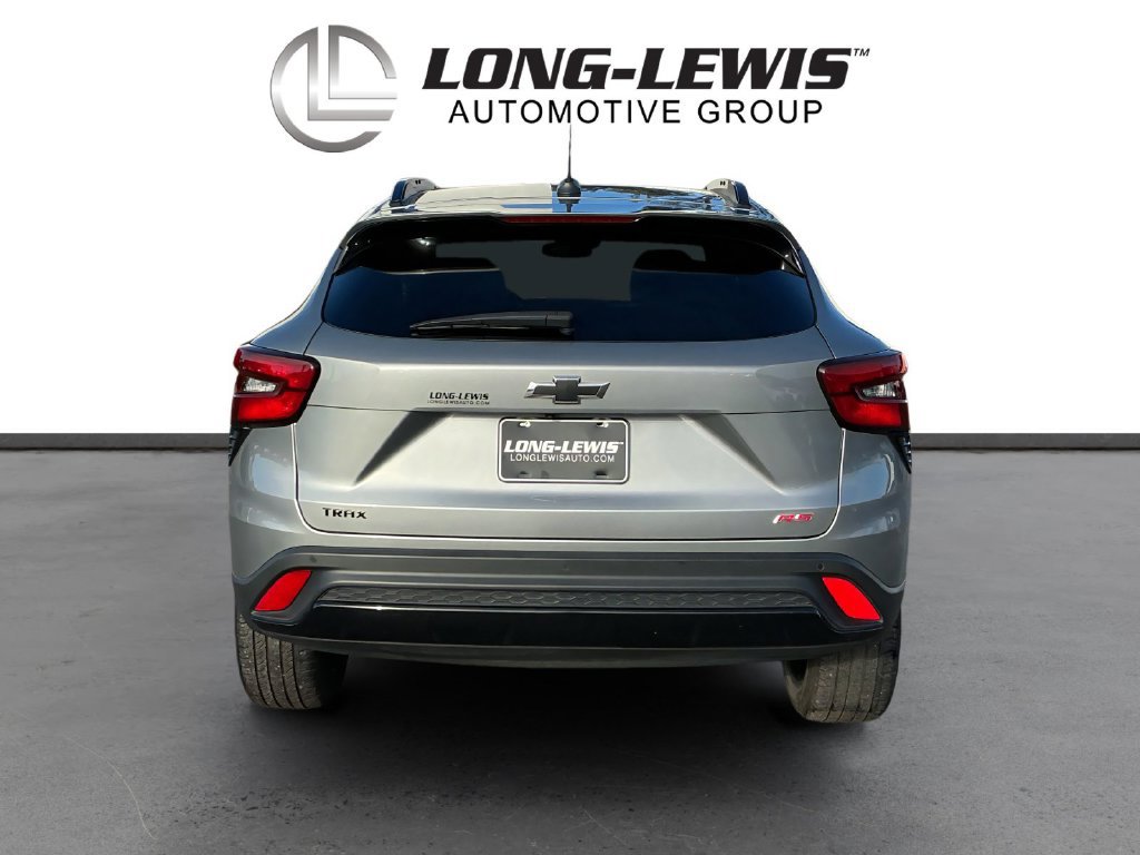 Used 2024 Chevrolet Trax RS w/ Driver Confidence Package FWD image 5