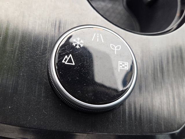 Used 2024 Nissan Rogue S image 6