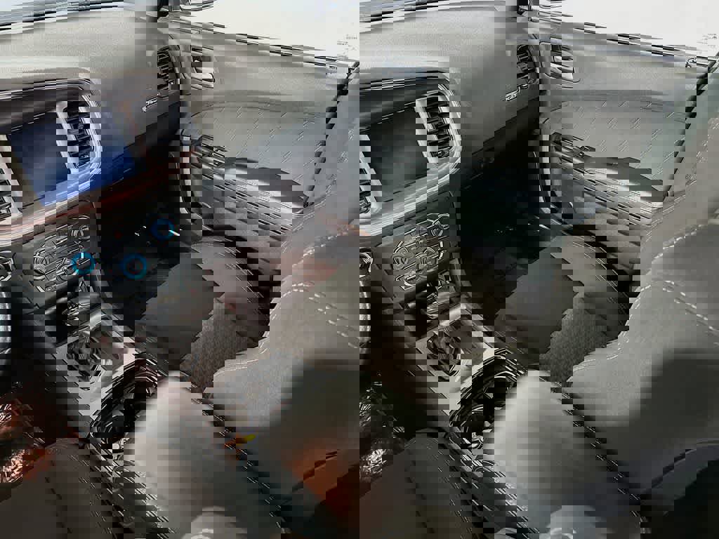 Used 2022 Dodge Charger R/T w/ Blacktop Package image 15