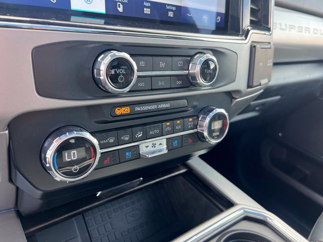 Certified 2022 Ford F350 Lariat w/ Lariat Ultimate Package AWD/4WD image 16