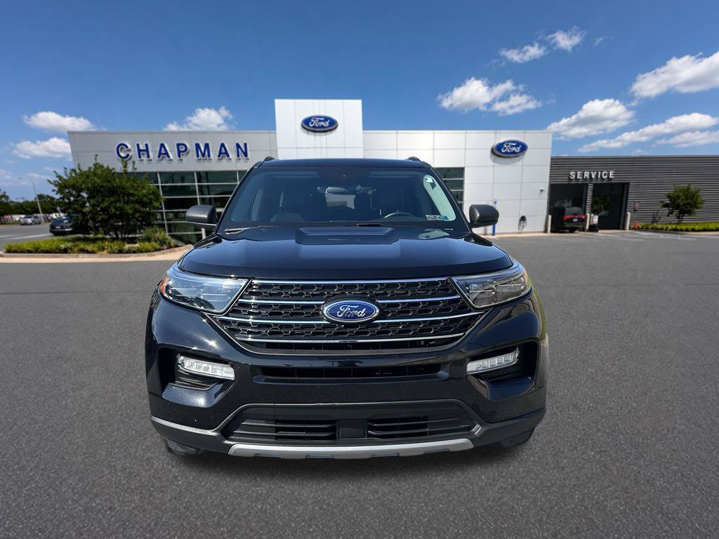 Certified 2023 Ford Explorer XLT w/ Equipment Group 202A AWD/4WD image 9
