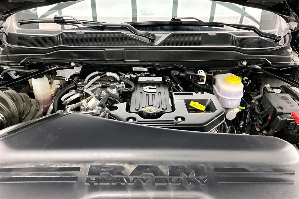 Used 2025 RAM 2500 Laramie w/ Night Edition AWD/4WD image 10