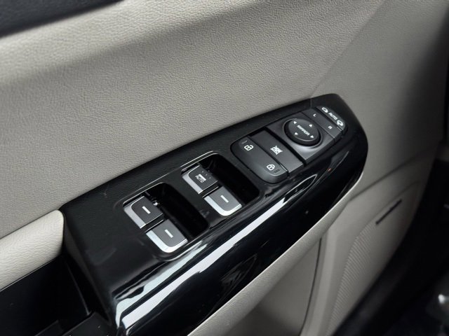 Used 2020 Kia Sportage EX w/ Option Group 15 image 32