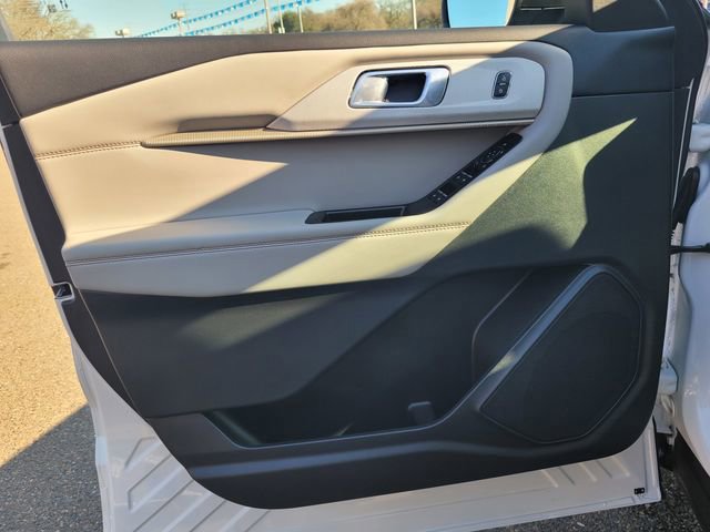 Certified 2025 Ford Explorer Active w/ Active Comfort Package image 16