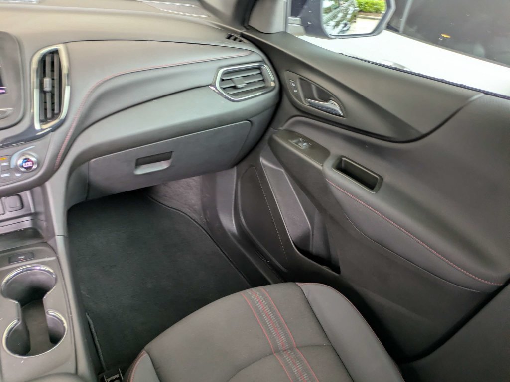 Used 2024 Chevrolet Equinox RS FWD image 18