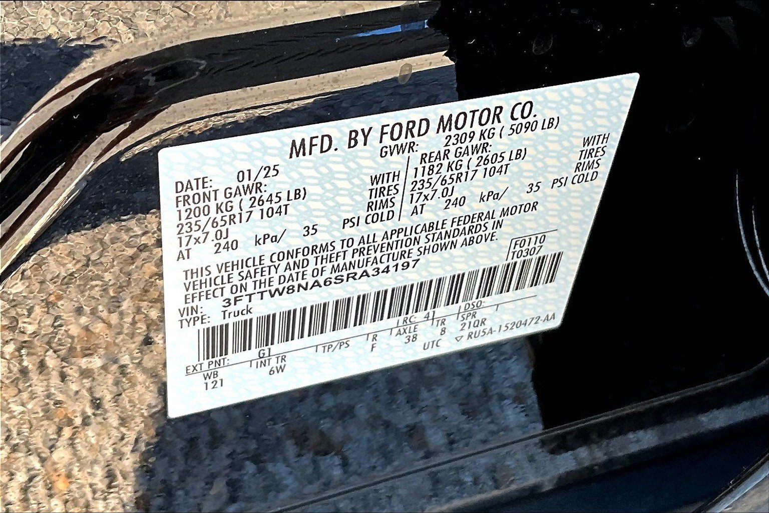 Certified 2025 Ford Maverick Tremor AWD/4WD image 36