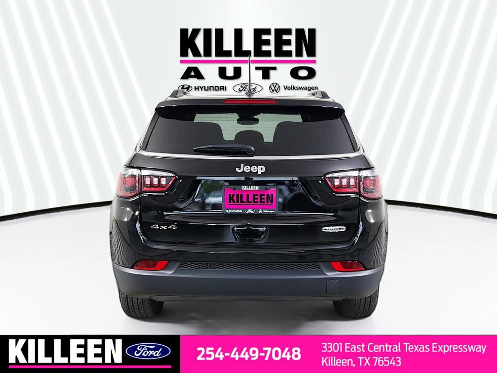 Used 2024 Jeep Compass Latitude AWD/4WD image 8