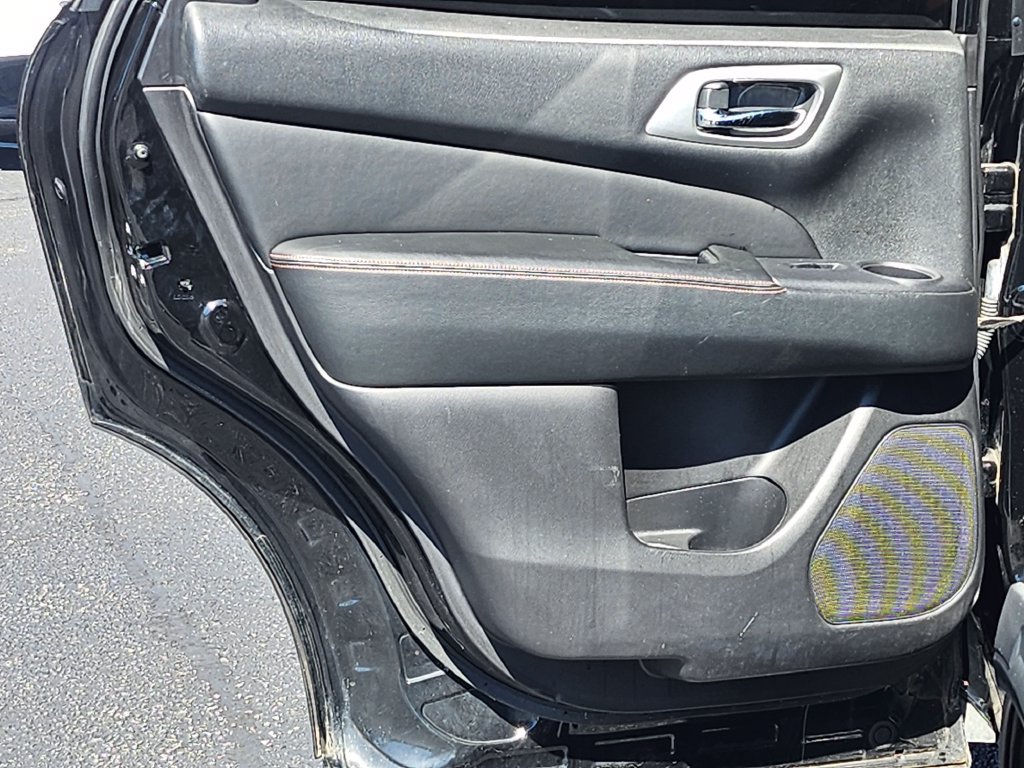 Used 2019 Nissan Pathfinder SL w/ Rock Creek Edition FWD image 38