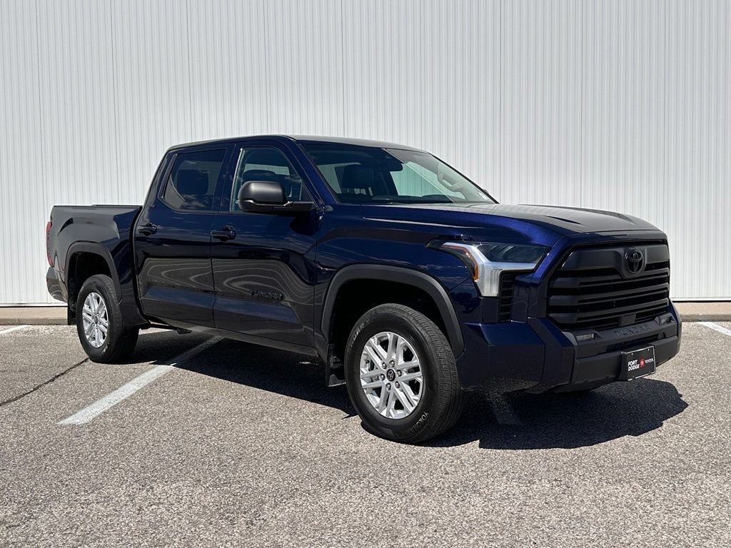 Used 2024 Toyota Tundra SR5 w/ SR5 Premium Package AWD/4WD image 9