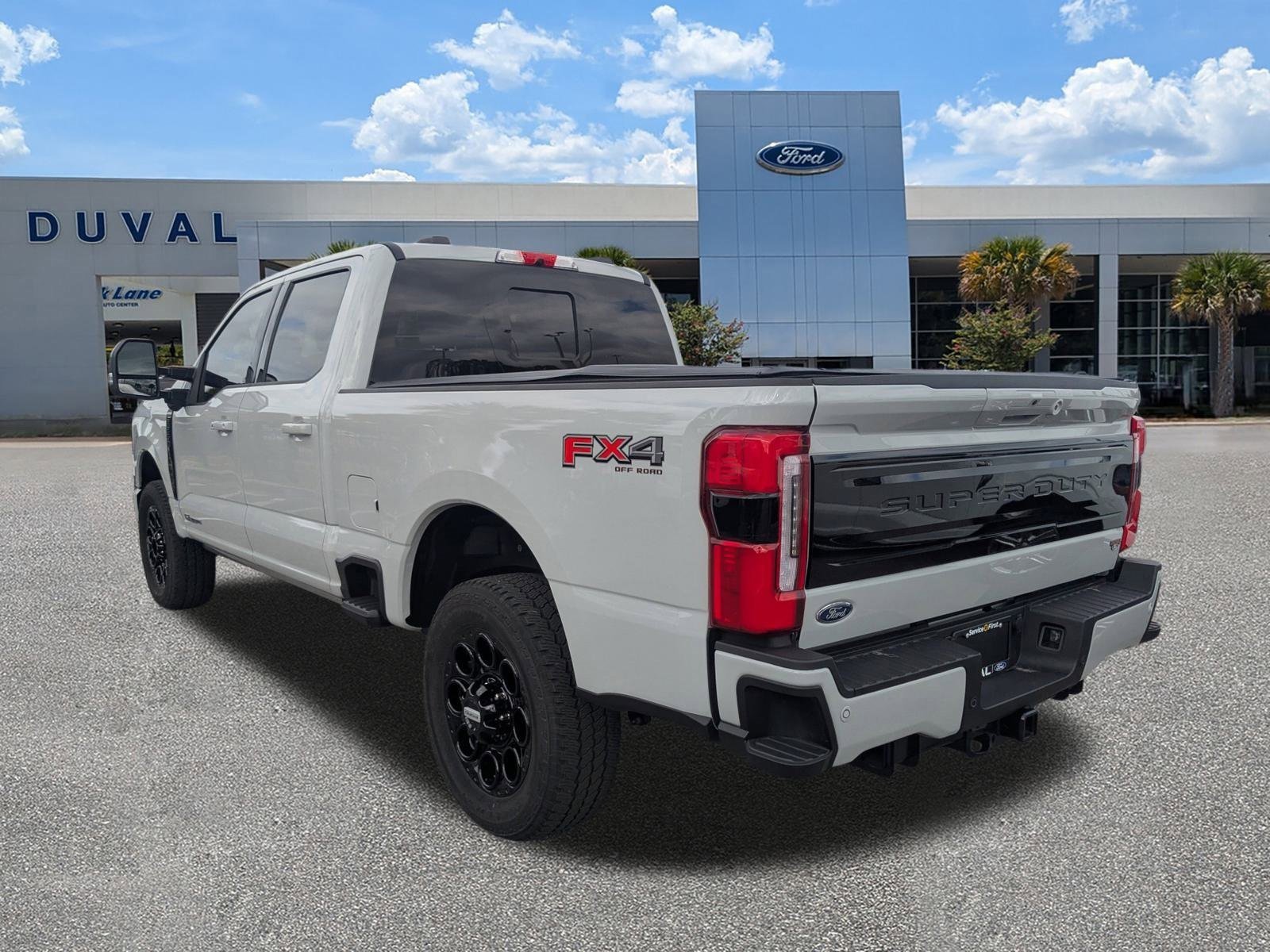 Certified 2025 Ford F250 Platinum w/ FX4 Off-Road Package image 6