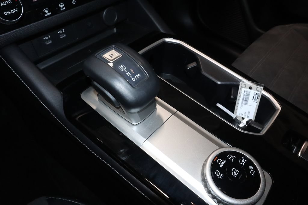 Used 2025 Mitsubishi Outlander SE FWD image 33