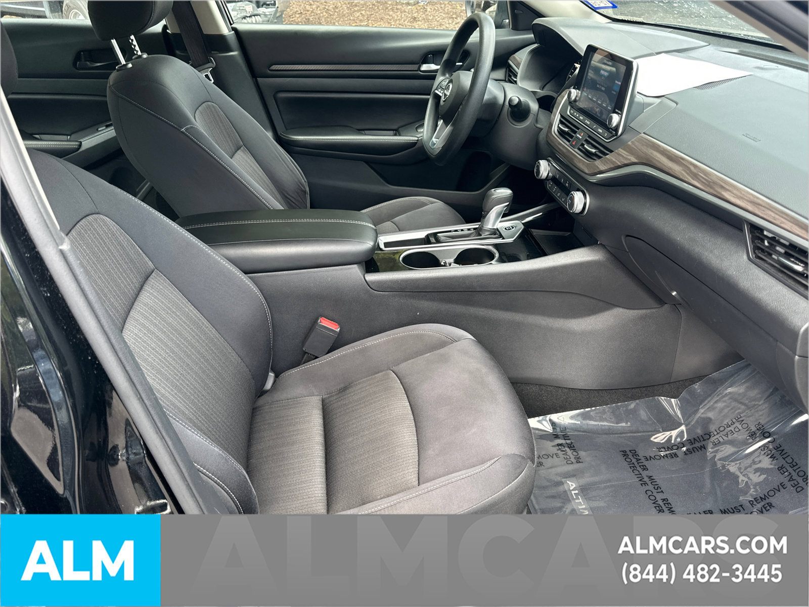 Used 2024 Nissan Altima 2.5 SV FWD image 15